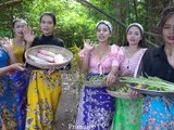 Cook and eat Fried Fish with Noodle and Dipping sauce