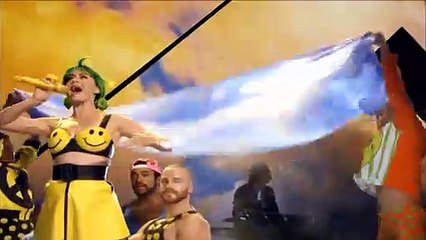 KATY PERRY -Live- — Walking On Air - Throwback