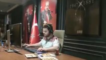 Siyasette şiddetli tartışmalar yaşanırken, Büyük Türkiye Partisi lideri ofisinde oyun oynadığı görüntüleri paylaştı