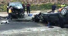 Ticari araç ile minibüs çarpıştı: 3 ölü, 12 yaralı