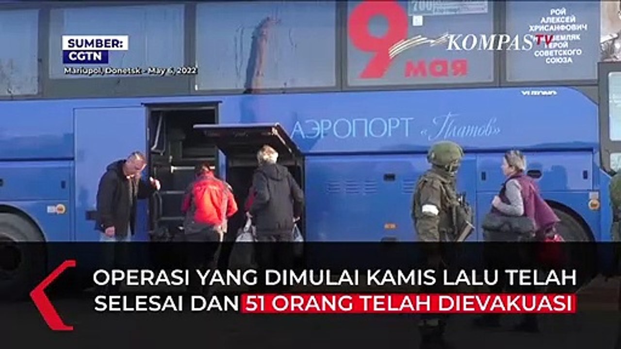 Pasukan Rusia Bantu Evakuasi 51 Warga dari Pabrik Baja Azovstal di Ukraina