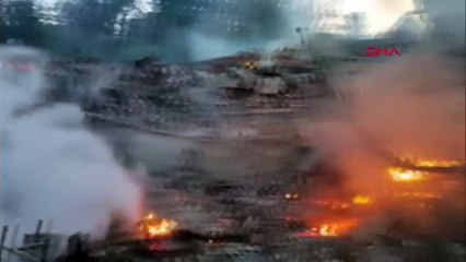 Dünyanın gözü önünde katliam! 60 kişi öldü