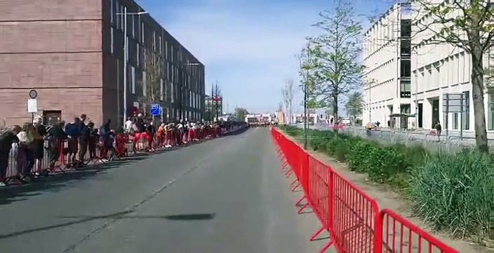 Runners set of on Sunderland 10k and half marathon