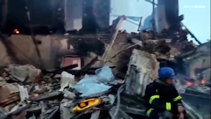شاهد: مخاوف من مقتل 60 شخصا عقب قصف روسي لمدرسة بمنطقة لوغانسك شرق أوكرانيا