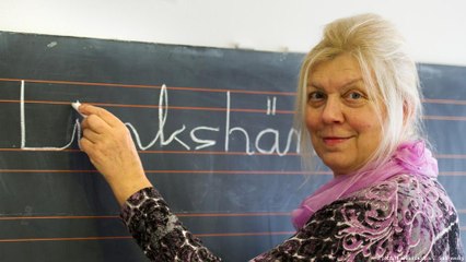 ما سبب قلة عدد من يستخدمون اليد اليسرى؟