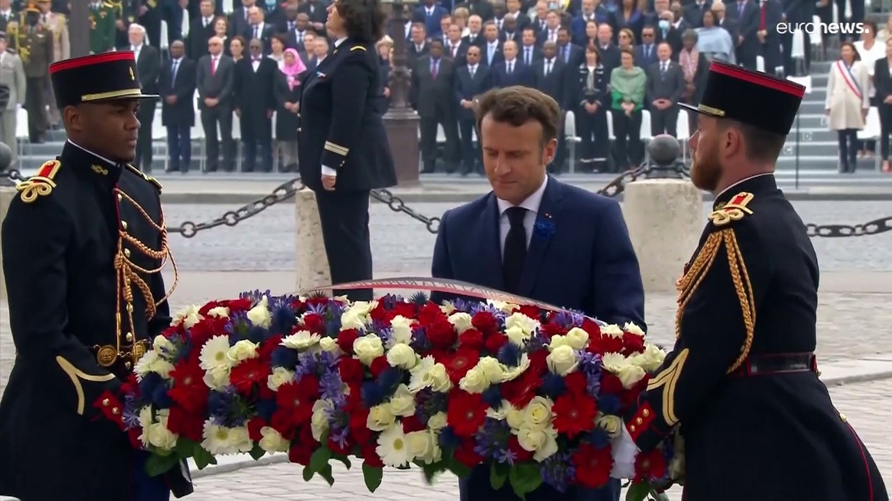 'Sehr bewegend': Bärbel Bas legt in Kiew zum Weltkriegsgedenken Kränze nieder