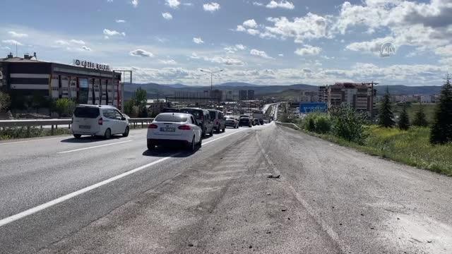 KIRIKKALE - Kilit kavşak Kırıkkale'de yoğunluk yaşanıyor