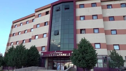 Son dakika haberleri: DİYARBAKIR - 10 yıldır Anneler Günü'nü yoğun bakımdaki evladı için hastanede geçiriyor