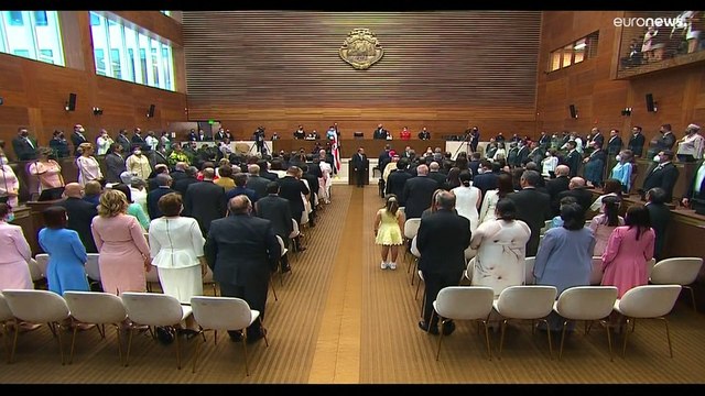 Rodrigo Chaves jura la presidencia de Costa Rica con el reto de sanear la economía