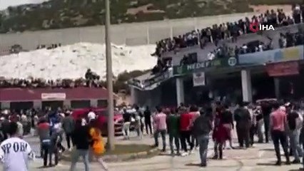 Drift festivalini izleyenlerin olduğu balkon böyle çöktü