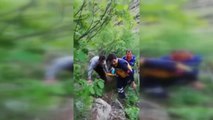 Kayalıklardan düşerek ayağını kıran vatandaş AFAD ekiplerince kurtarıldı