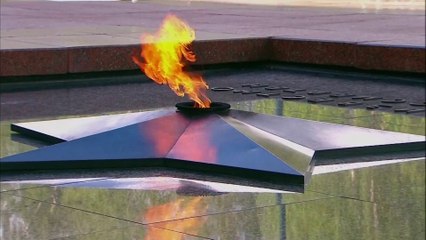 شاهد.. بوتين يعلن دقيقة صمت في احتفالات "يوم النصر" #روسيا  #العربية