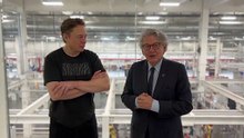 Elon Musk em entrevista com Thierry Breton