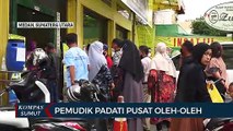Pemudik Padati Pusat Oleh-Oleh di Medan