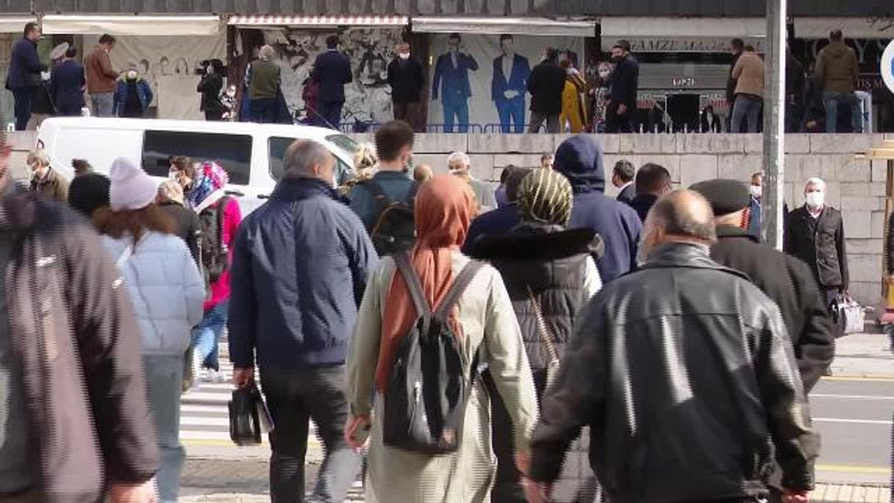 İşkur: İşsiz Sayısı Nisanda Yüzde 23 Artarak 3 Milyon 583 Bin Kişiye Yükseldi