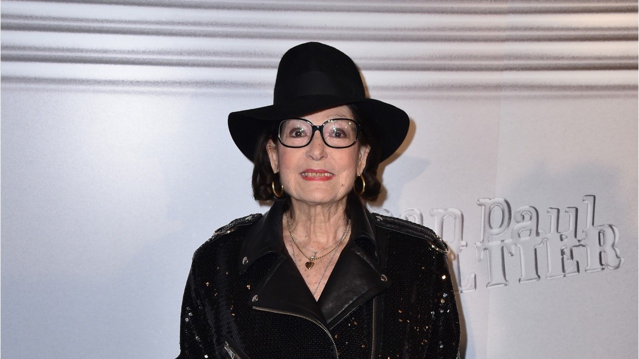 GALA VIDÉO - Nana Mouskouri loin de la scène depuis 2 ans et demi : “Ça ne donne pas envie de chanter”