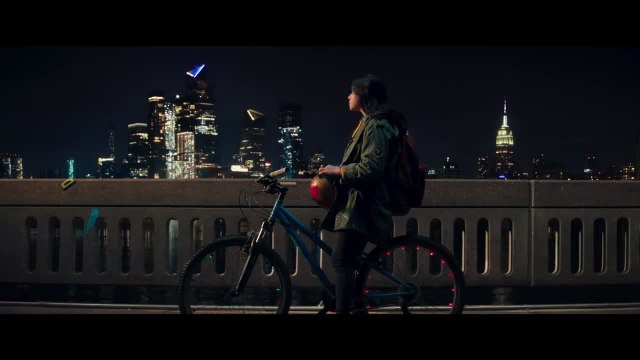 Miss Marvel - Première bande-annonce (VF) Disney+