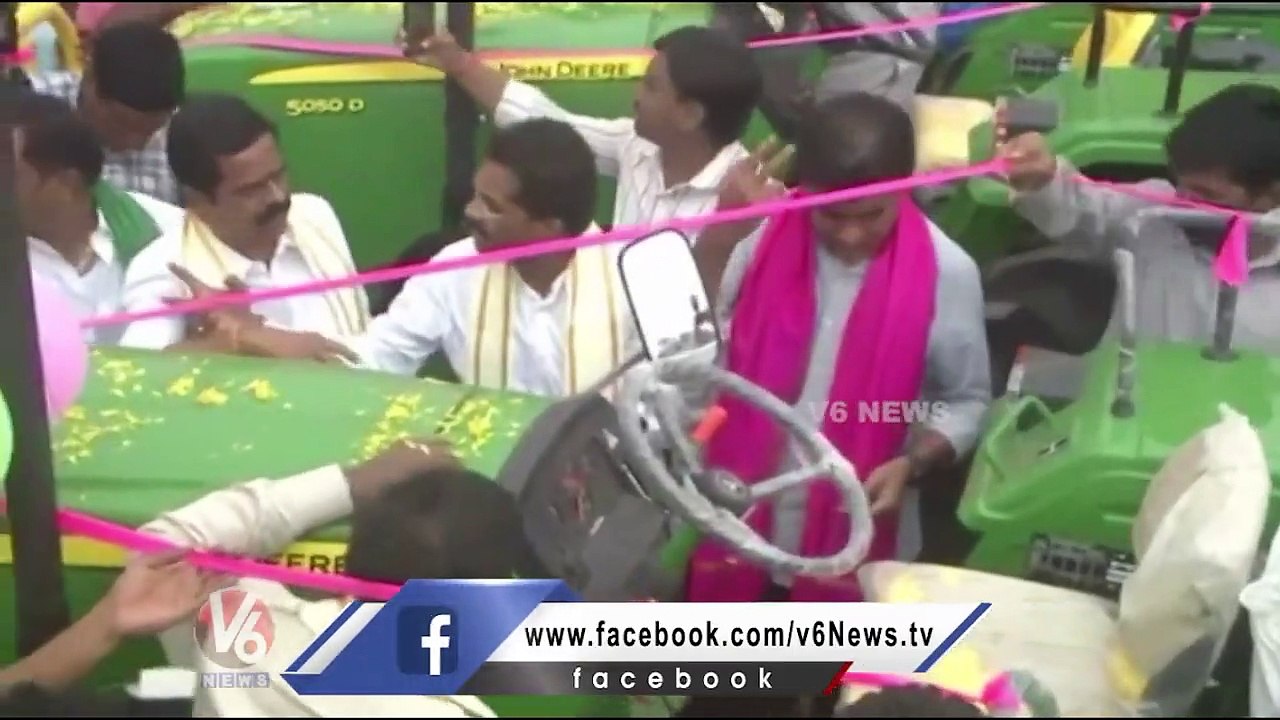 Minister KTR Drives Tractor In Dalitha Bandhu Tractors Distribution Program  _ V6 News
