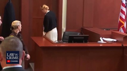 El tenso cruce de miradas entre Johnny Depp y Amber Heard durante el juicio
