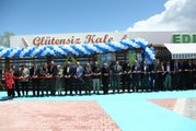 Edremit'te bölgenin ilk ve tek 'Glütensiz Kafe ve Fırını' hizmete açıldı