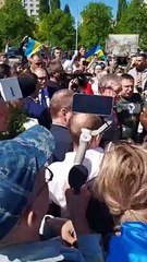 Rus Büyükelçiye kırmızı boyalı saldırı