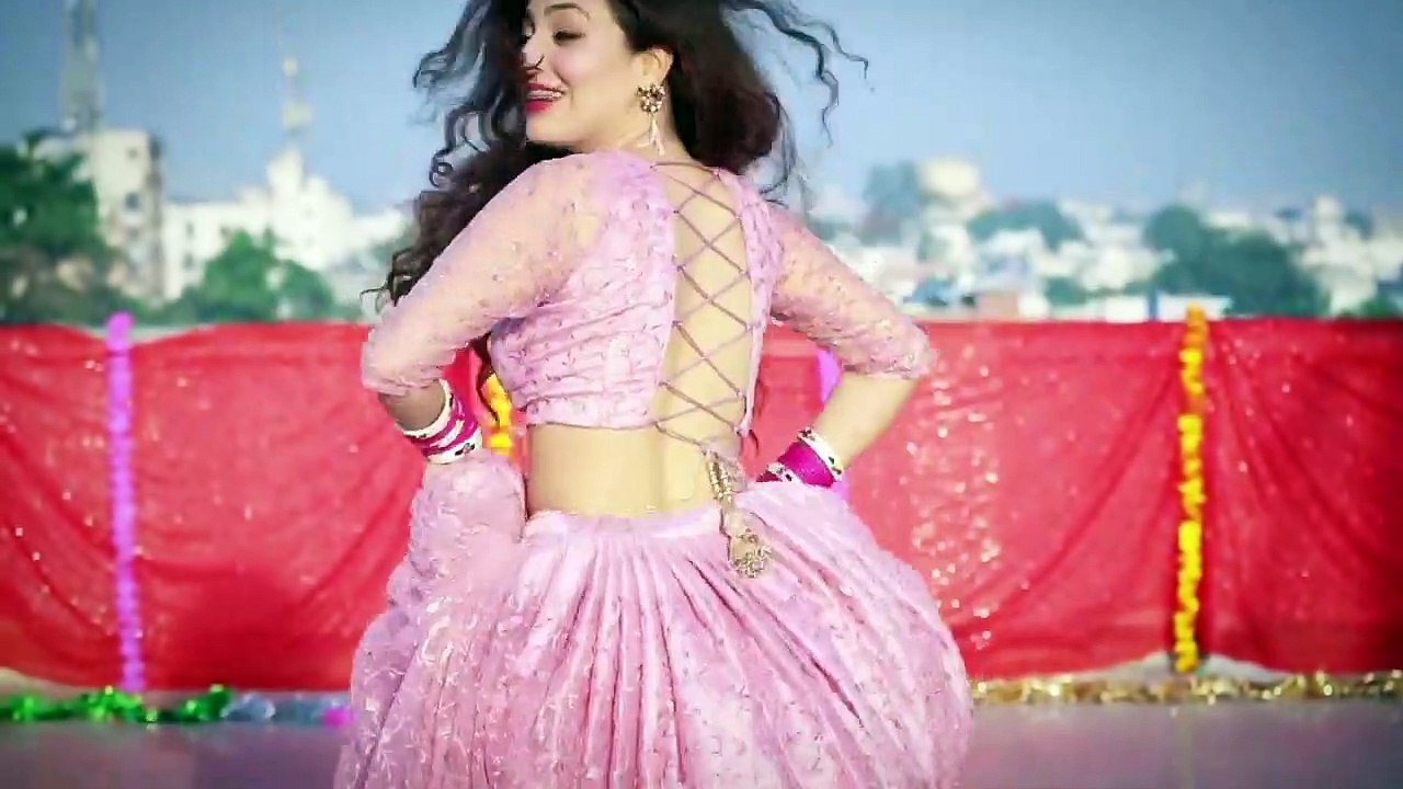 Tich Button Song Dance with Alisha video Dailymotion