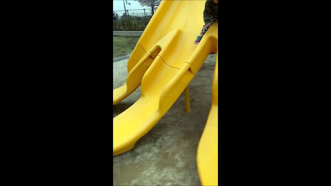 Un toboggan avec bifurcation c'est dangereux