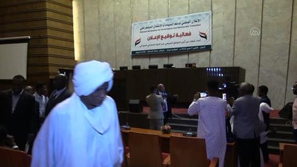 Sudan'da onlarca parti ve oluşum siyasi uzlaşı için bildiri imzaladı
