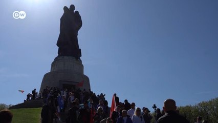 9 мая в Трептов-парке: кому полиция Берлина разрешила флаги СССР