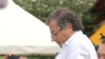 ¿Segundas oportunidades? La invitación de Petro a los “paracos”