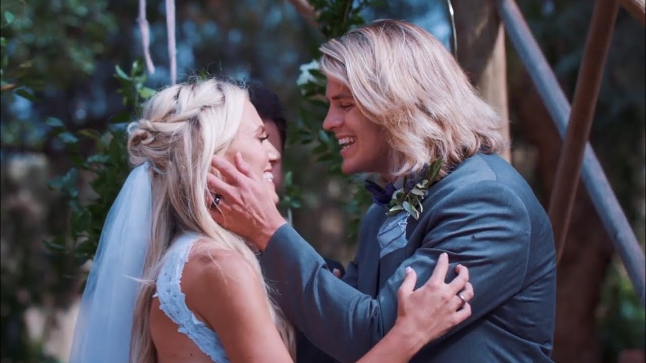 WHY 2017 WAS THE BEST YEAR OF OUR LIVES - COLE, SAVANNAH, & EVERLEIGH