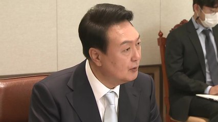 용산 집무실 입성한 윤 대통령...외교사절단 맞이 / YTN