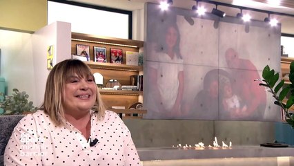 La comédienne Michèle Bernier très émue en revoyant des images de son père dans "En aparté" sur Canal Plus - VIDEO
