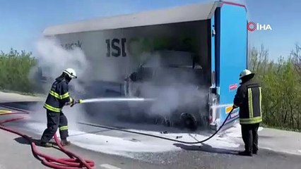 Cam yüklü tır alev aldı