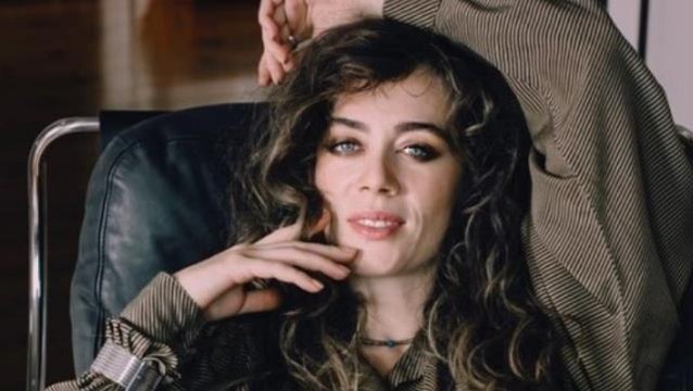 Demet Evgar baby shower yerine daha yerli bir kutlama yaptı