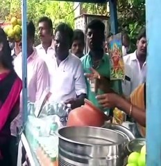 சாலையோரக்கடையில் கூழ் குடித்த மேயர் பிரியா - வீடியோ