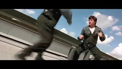 Jackie Chan vs Ron Smoorenburg in the movie WHO AM I (1998)