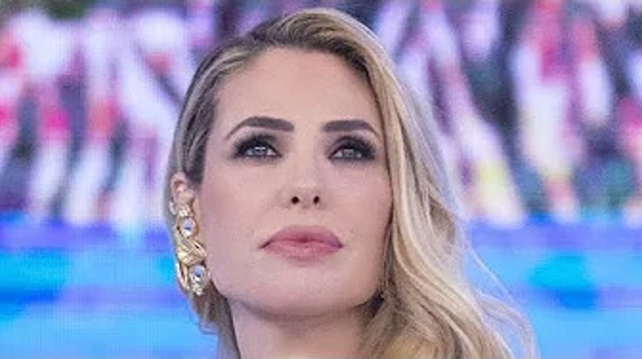 Nero a metà vince la serata, Canale Cinque regge l'impatto ma non basta Non c'è stata grande sfida n