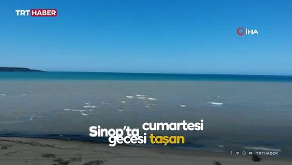 Sinop'ta Karasu Çayı taştı, deniz kahverengiye büründü