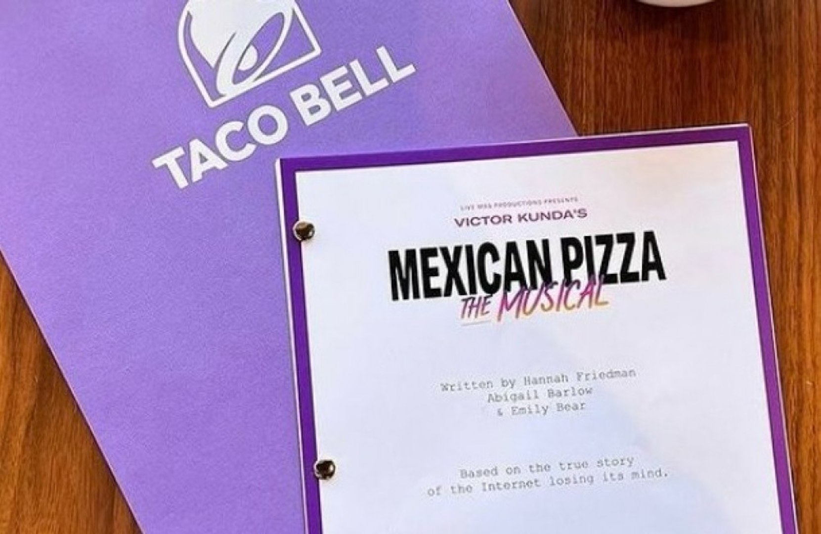 ⁣Dolly Parton and Doja Cat have teamed up with Taco Bell for 'Mexican Pizza: The Musical'