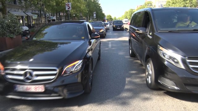 Des chauffeurs LVC manifestent à Bruxelles pour réclamer des modifications du plan taxi