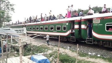 Most Crowded Train In The World