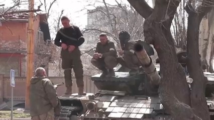 للحرب الدائرة في أوكرانيا أهداف أبعد.. هكذا يلوح ويحذر الكبار