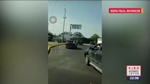 Convoy del ejército es perseguido por civiles a bordo de camionetas en Nueva Italia
