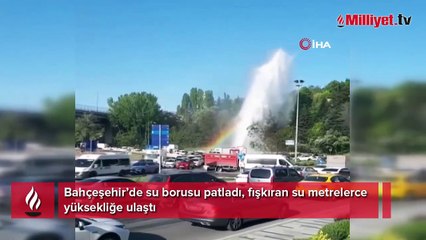 Su borusu patladı, fışkıran su metrelerce yüksekliğe ulaştı