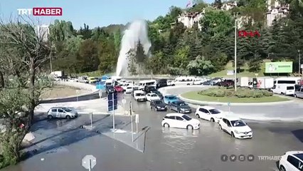İstanbul'da ishale hattı patladı, yollar göle döndü