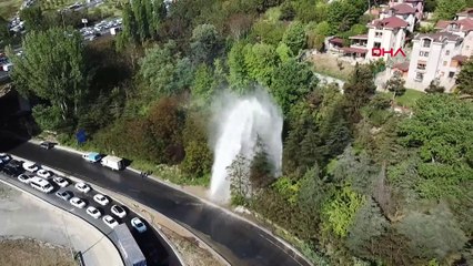 İSKİ'ye ait su borusu patladı yollar göle döndü