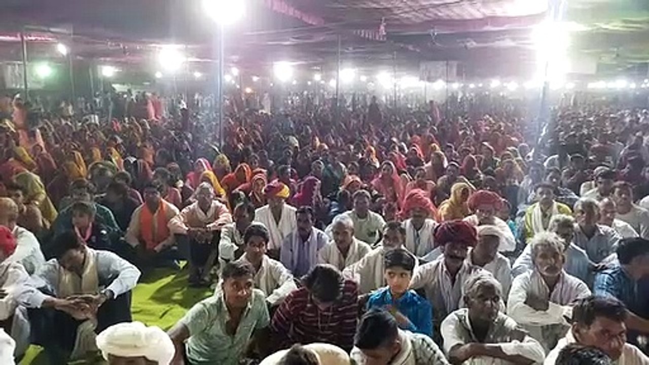 सामूहिक विवाह सम्मेलन: 112 जोड़े परिणय सूत्र में बंधे