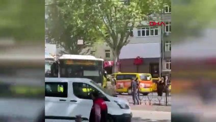 İstanbul'da tramvayla İETT otobüsü çarpıştı