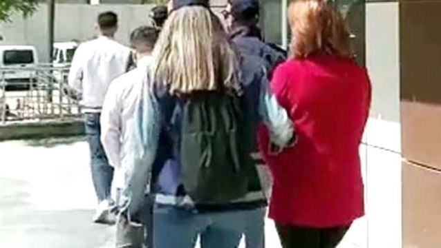 Fuhuş yapıldığı tespit edilen masaj salonuna operasyon yapıldı, 14 kişi gözaltına alındı